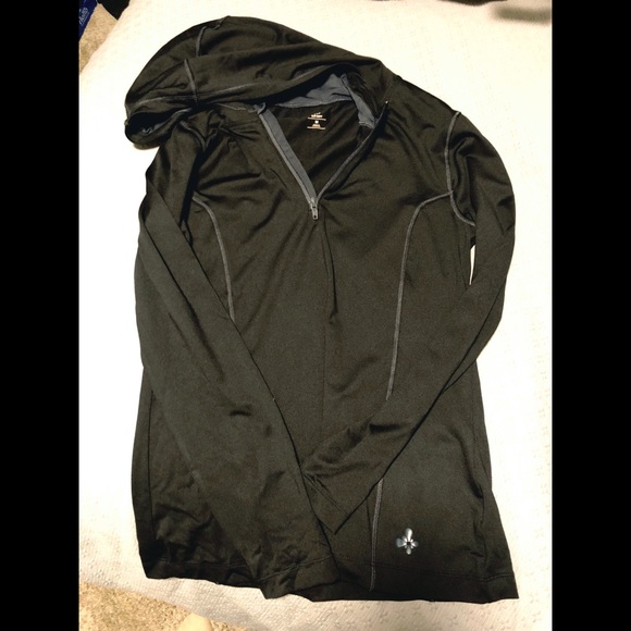 Old Navy Tops - Hooded workout top